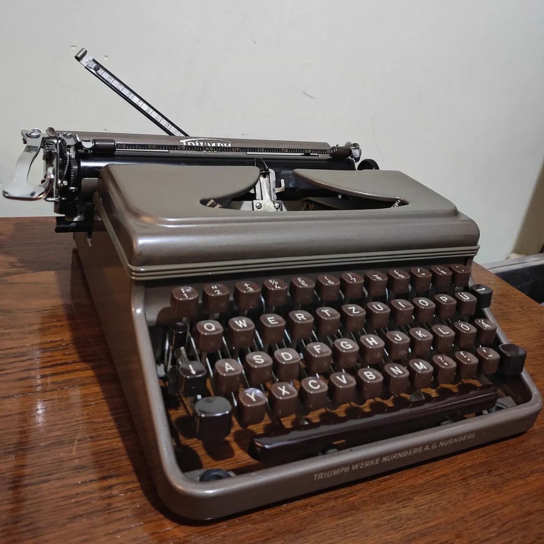 Triumph brand Durabel model portable typewriter