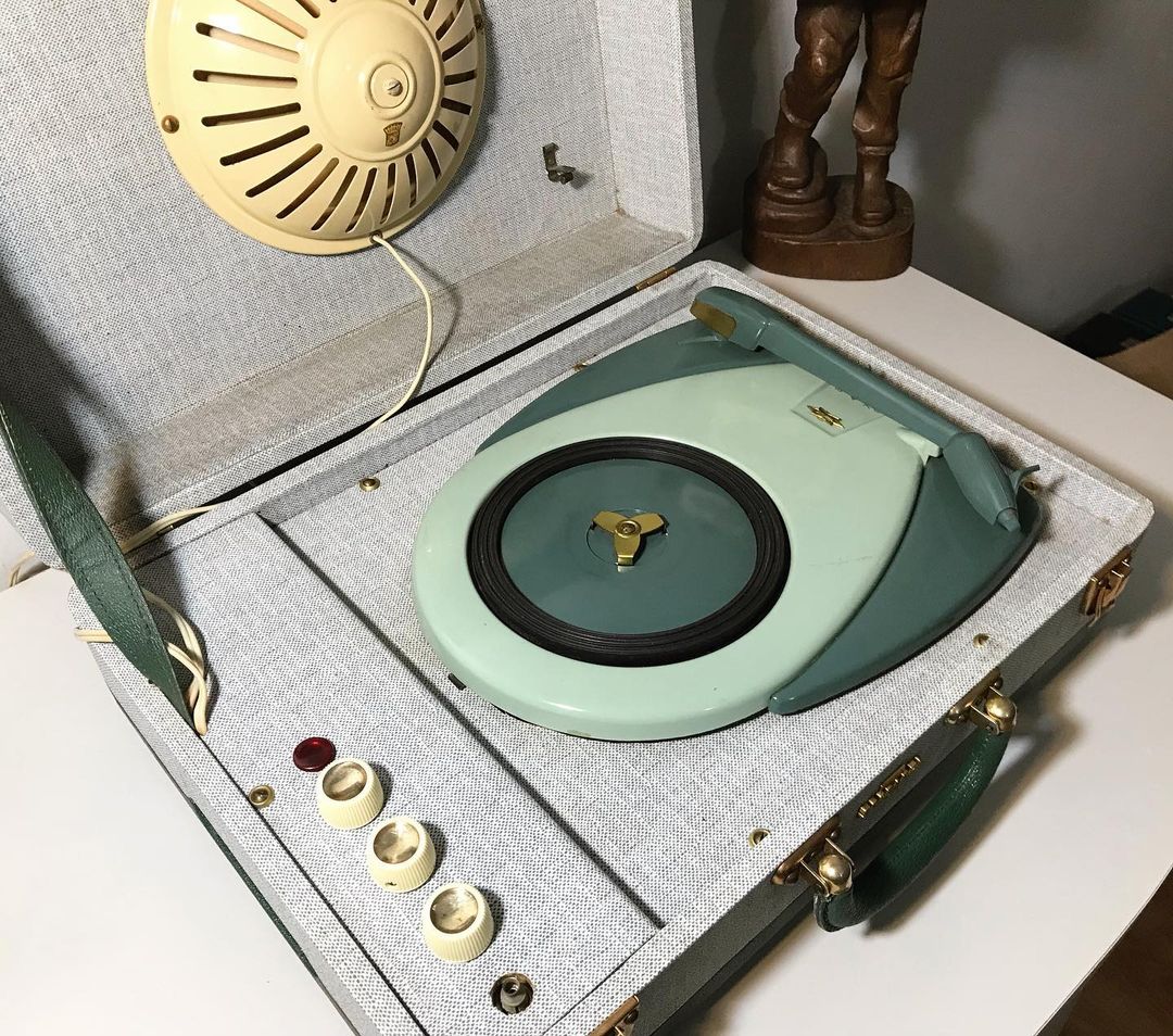Rare French LAMBALI from the 1950s to the 60s. hi-fi SOCRADEL Bag Record Player