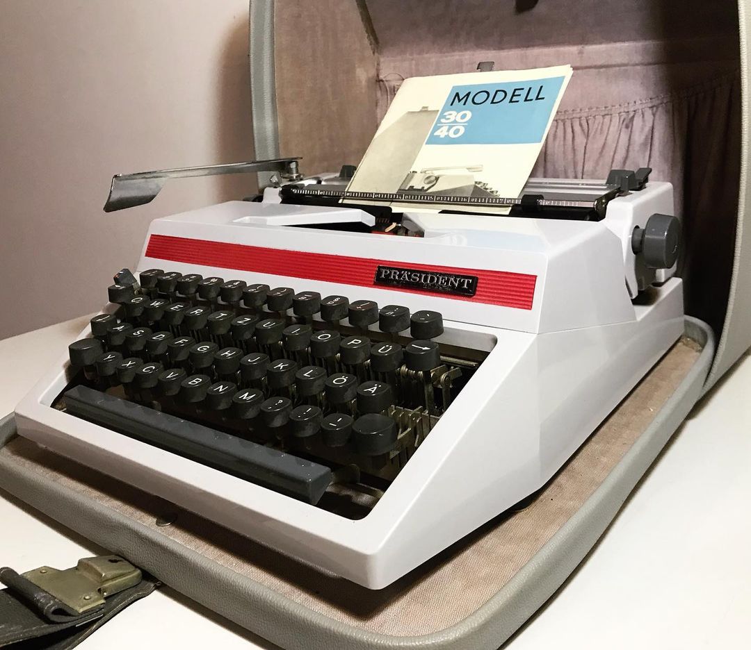 1960's Antique German Prasident Typewriter