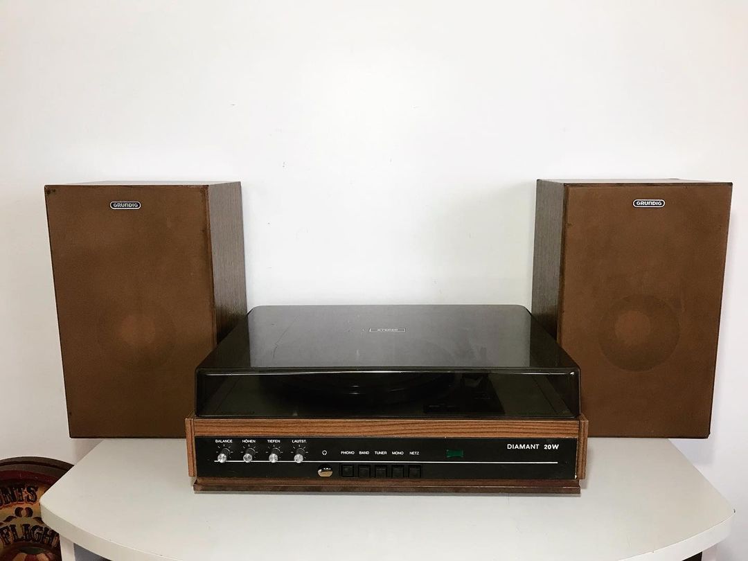 1960's Antique Collectible Brunsh Fully Automatic Living Room Record Player