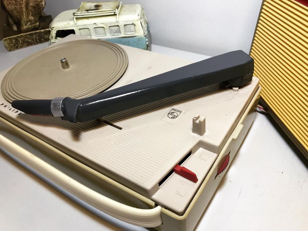 1970's Antique Philips Battery/Electric Travel Turntable