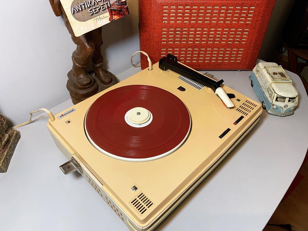 Antique Philips Bag From The 1960's TurnTable