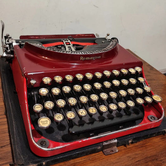 1920's USA Remington Brand 3 Model Portable Typewriter  Rare Red Color