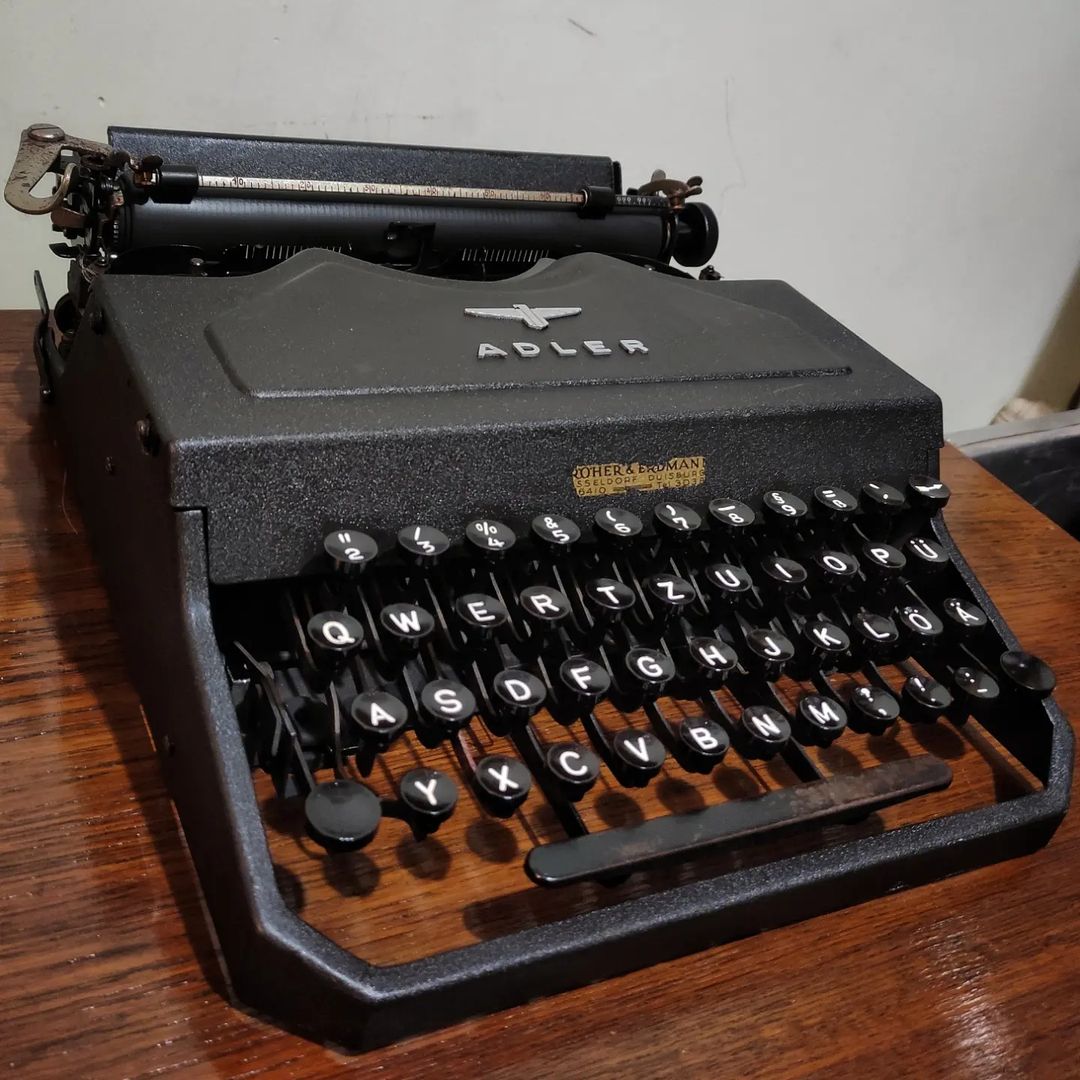 1940's Germany  Adler brand Favorit 2 model portable typewriter