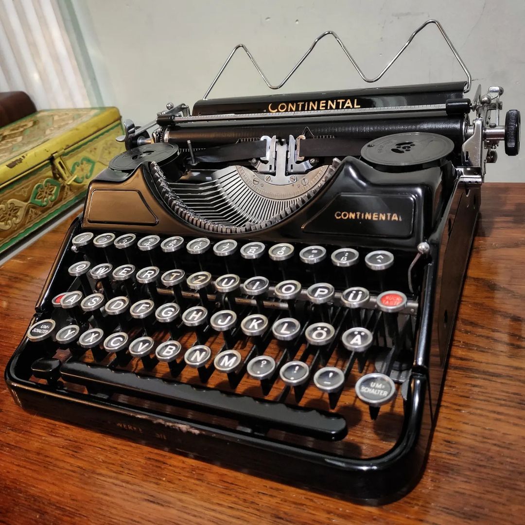 1930's Germany 3rd Reich Era  Continental brand portable typewriter with serial number 207735 belonging to Heinrich Elbert