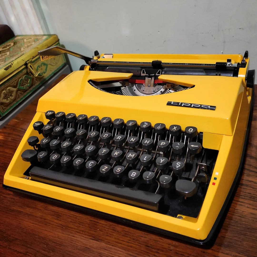 1970's Germany  Adler brand Tippa model portable typewriter