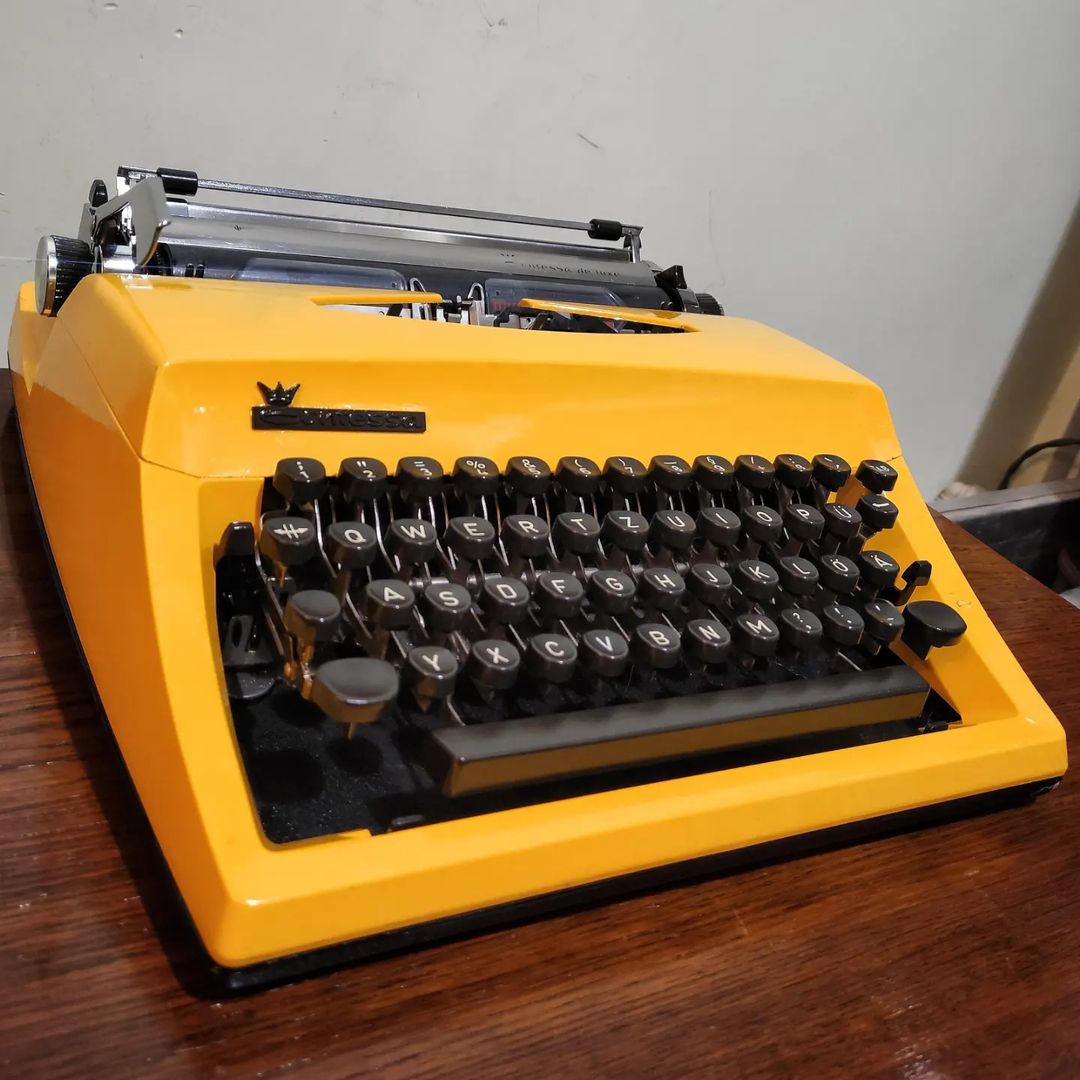 1970's Germany  Triumph brand Contessa model portable typewriter