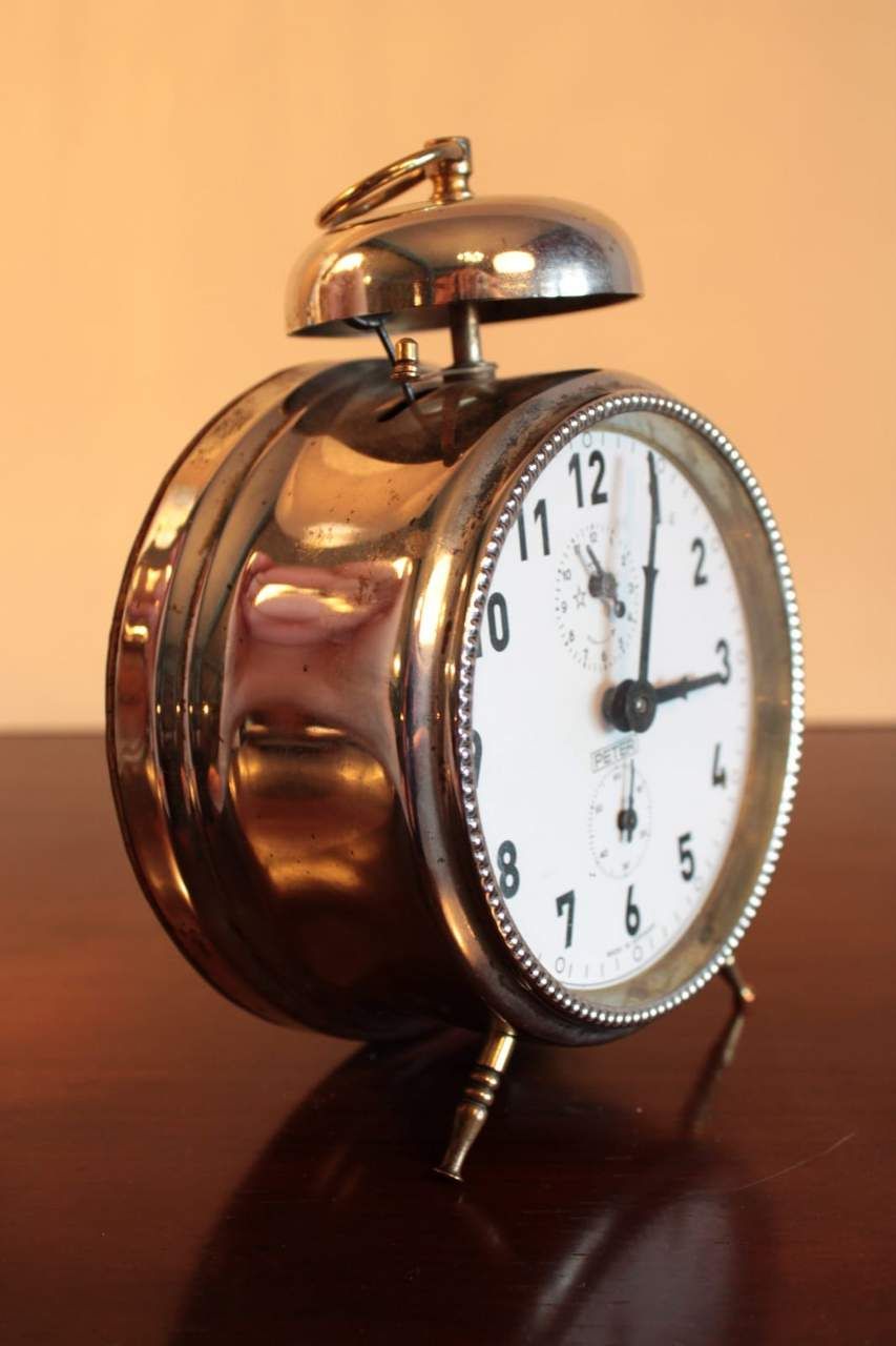 Antique Alarm Clock,Antique Peter single bell alarm clock