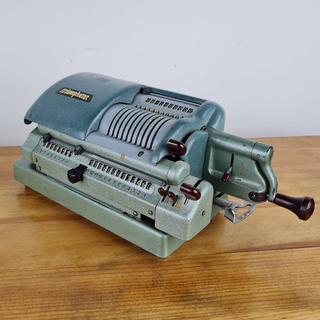 Antique Triumphator calculator.