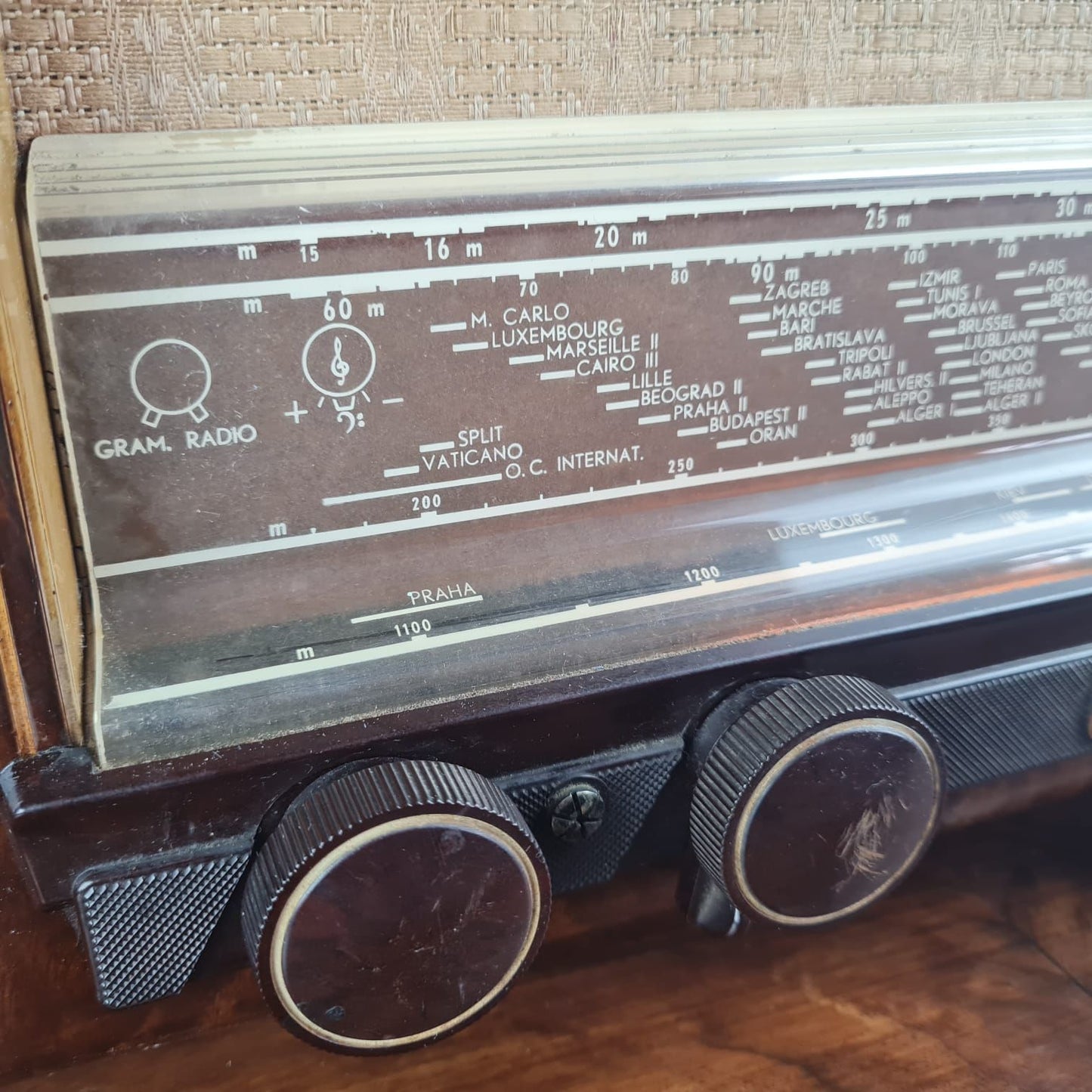 Antique Philips Radio