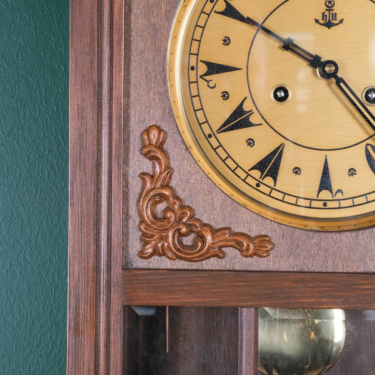 Antique Wall Clock,Antique wooden wall clock