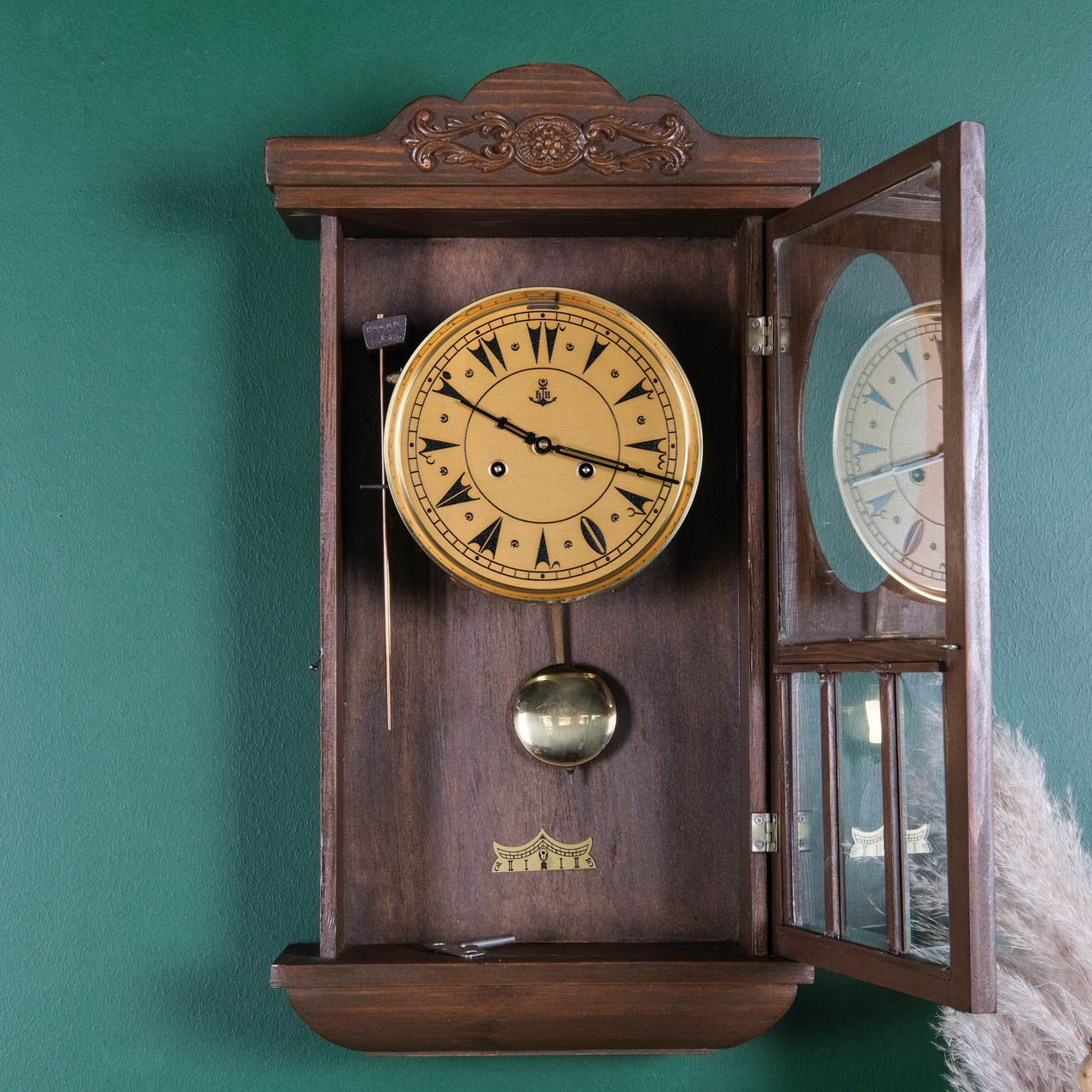 Antique Wall Clock,Antique wooden wall clock