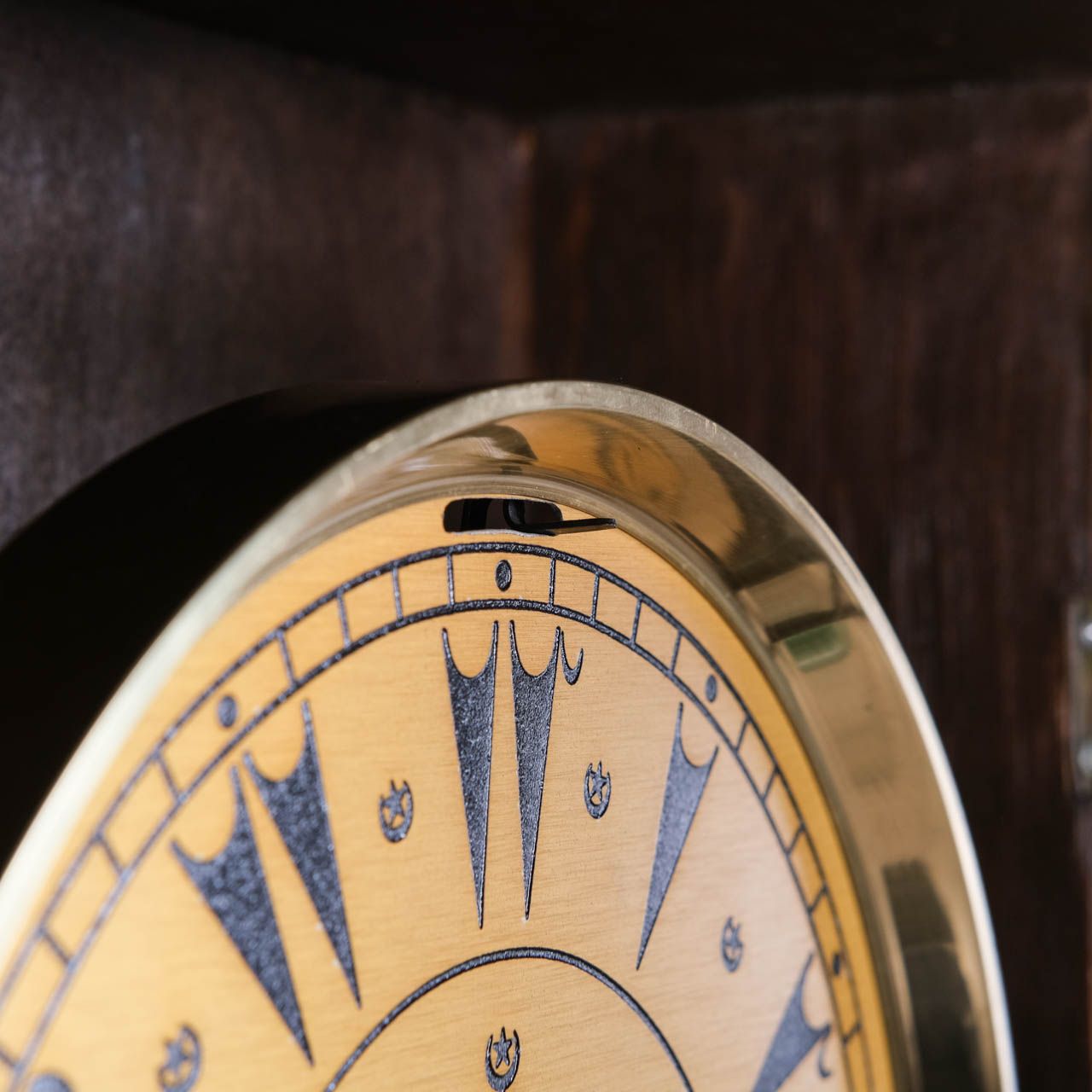 Antique Wall Clock,Antique wooden wall clock