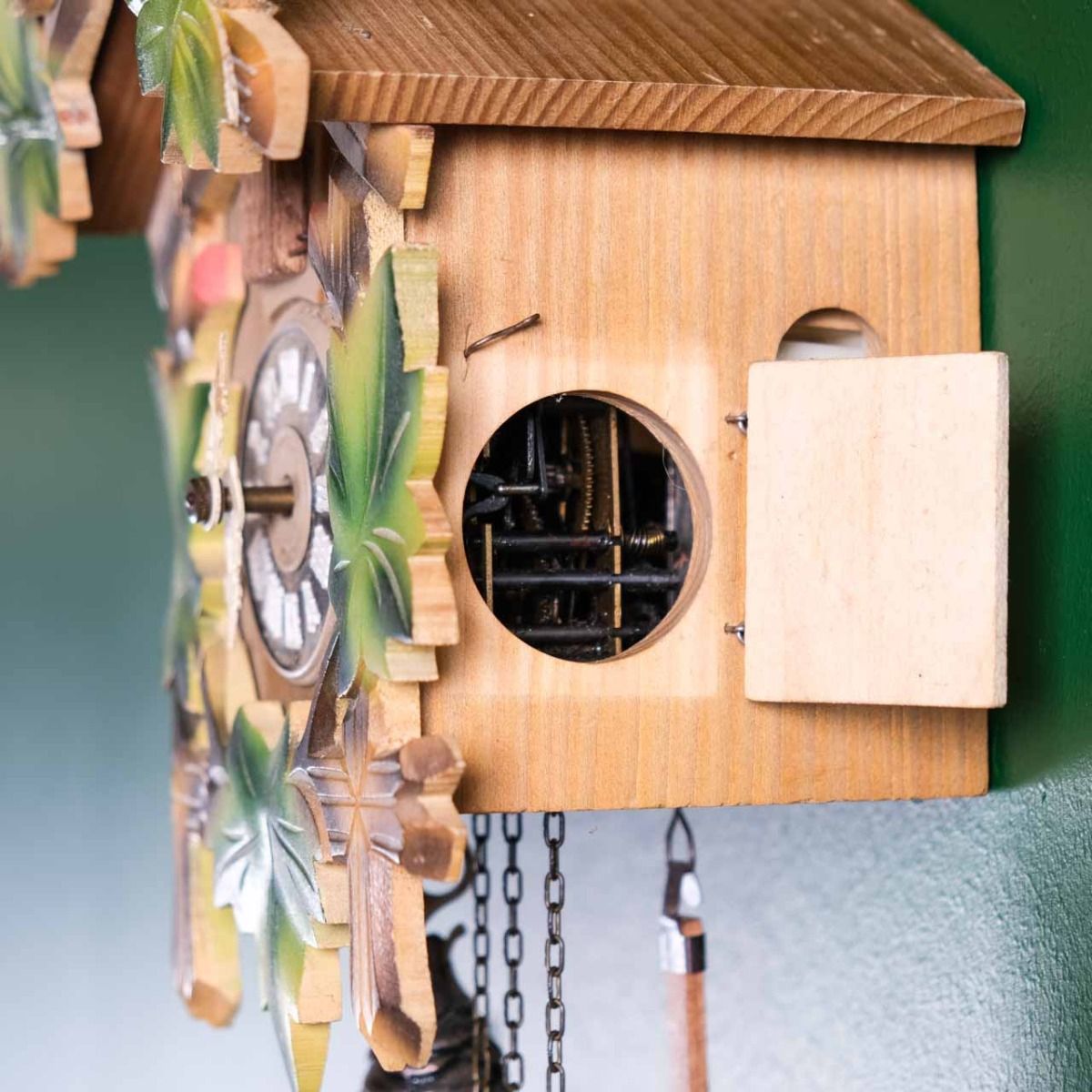 Cuckoo clock,Vintage German wooden cuckoo clock