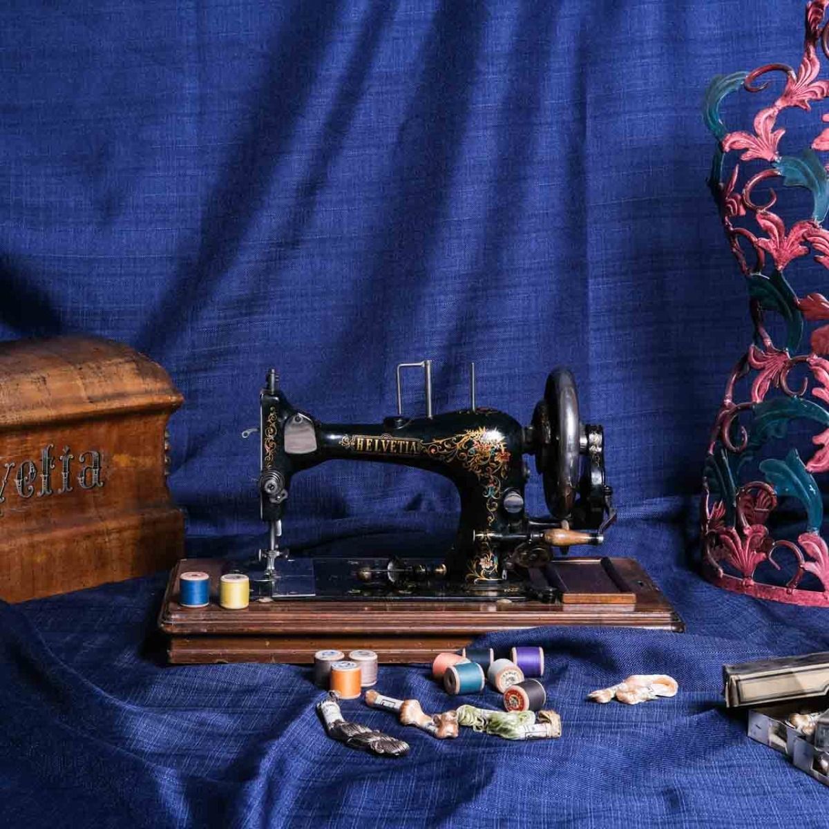 Helvetia Brand Sewing Machine