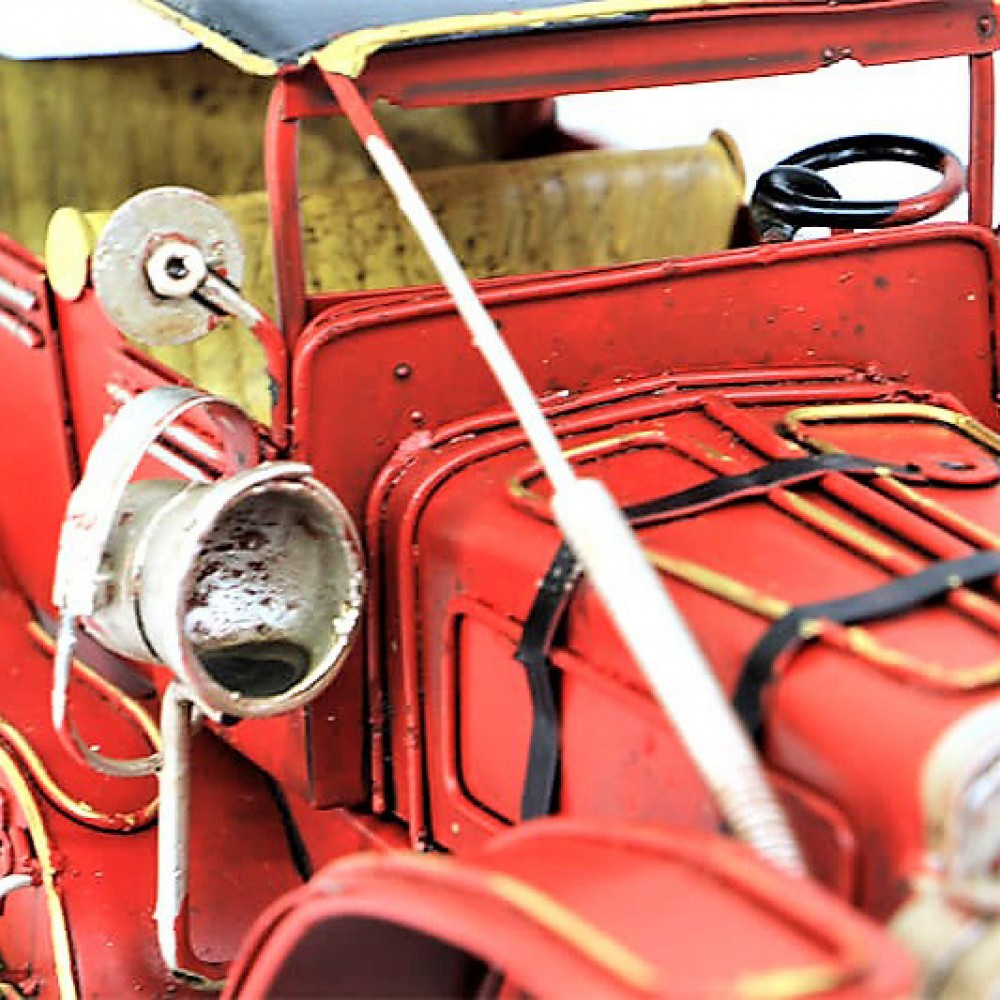 Handmade Nostalgic Ford Jeep Metal Car Red