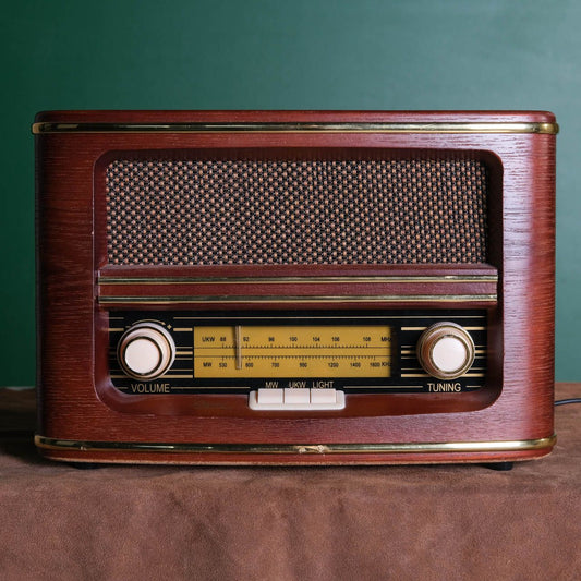 Retro Dual Radio